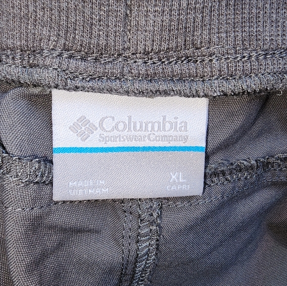 Columbia Womens Pull on Drawstring Gray Capri Hiking Pants Size XL - Picture 5 of 6